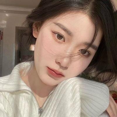 少女嬉春